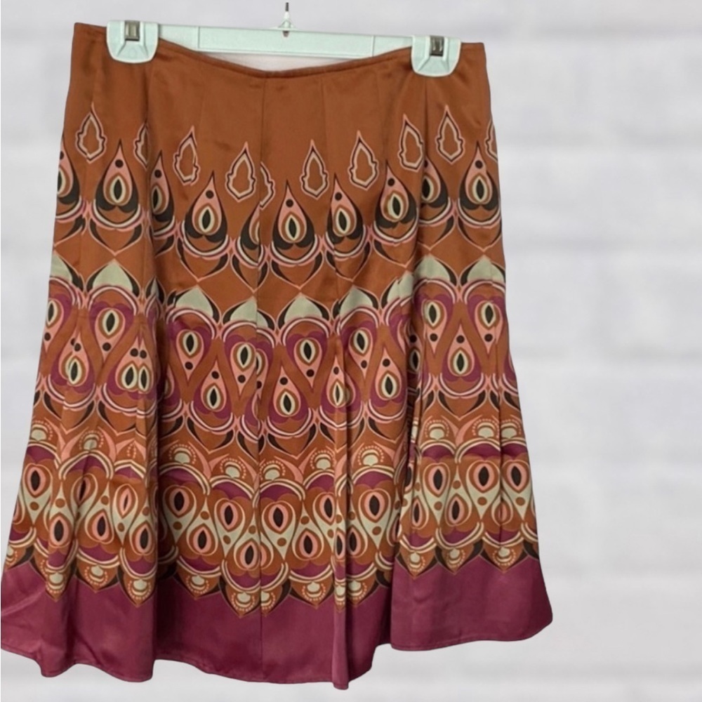 AXCESS Sz 6  Flowing Multi Color Geometric Print SKIRT